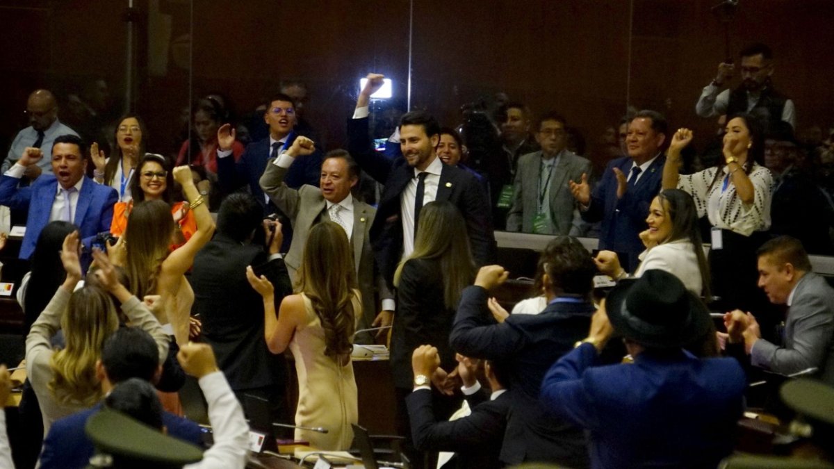 ADN y sus aliados solamente lograron los 80 votos para la elección de Niels Olsen.