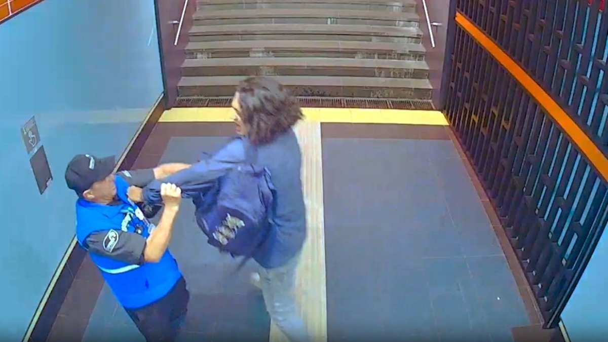 Usuario causa daños en Metro de Quito y agrede a guardia de seguridad en la estación La Carolina, norte de Quito.