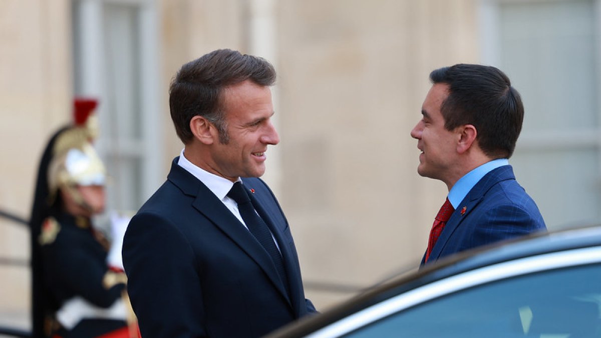 En su última gira, Daniel Noboa se reunió con el presidente de Francia, Emmanuel Macron.