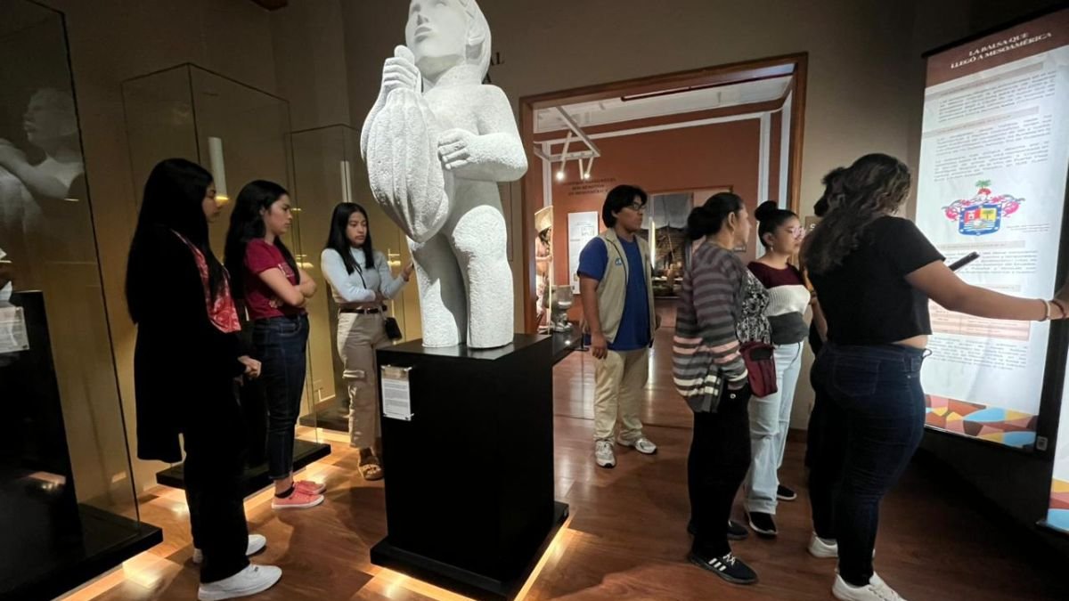 Museo. Personas con discapacidad auditiva son parte de un proyecto integrador en el Museo del Cacao.