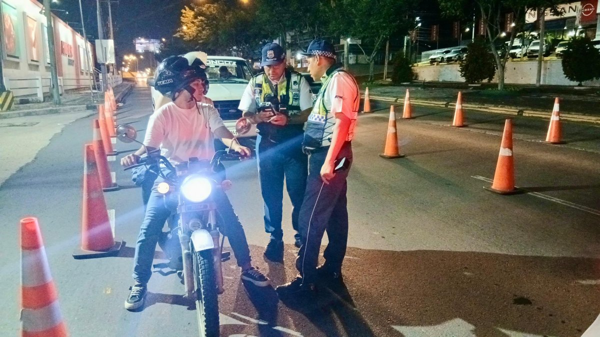 La Agencia de Tránsito y Movilidad (ATM) asegura que han descendido las muertes en siniestros viales por conducir bajo los efectos del alcohol.