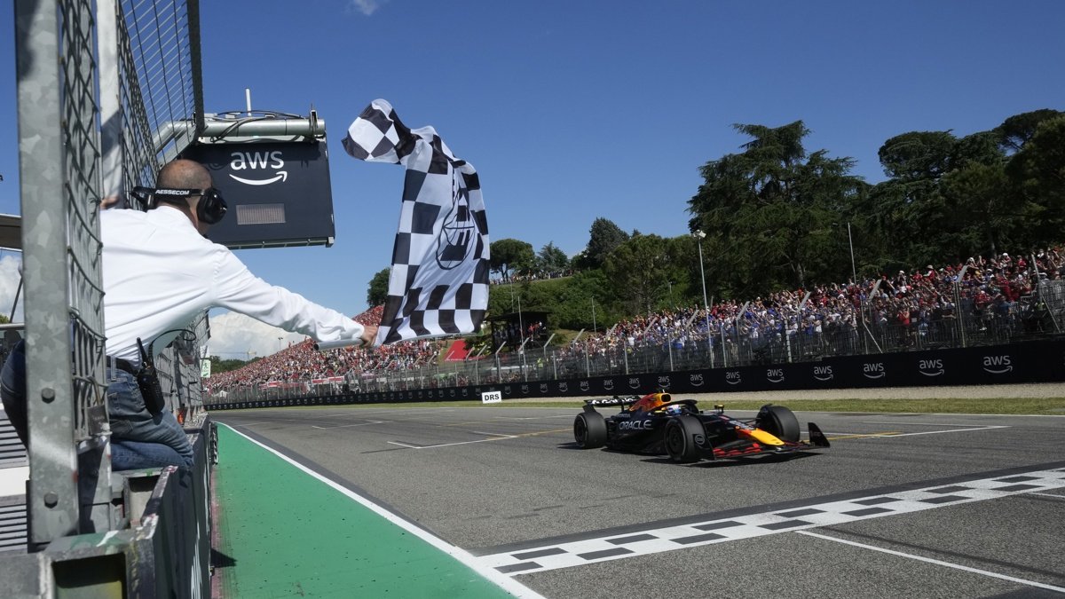 El cuatro veces campeón del mundo, Max Verstappen, en el circuito de Imola.