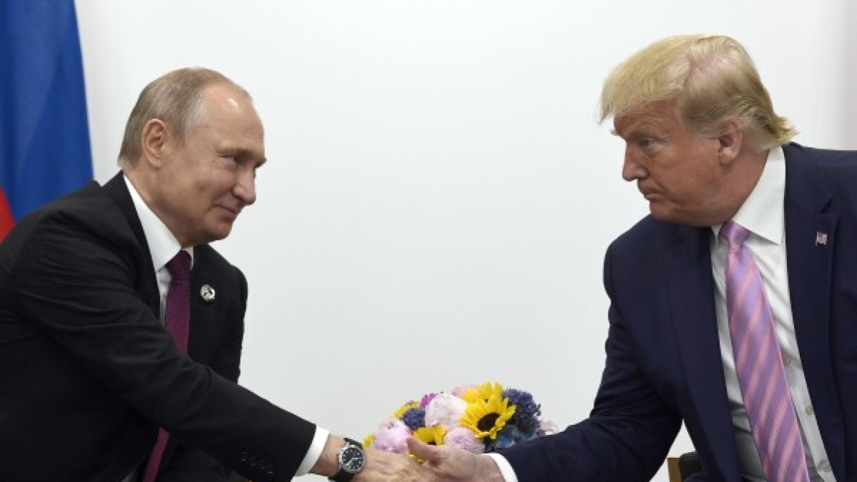 ARCHIVO. El presidente Trump y su homólogo ruso, Putin, sostuvieron una conversación diplomática por teléfono.
