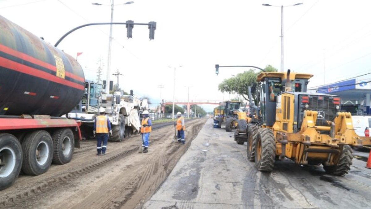 En la Galo Plaza se planeaba un bacheo tecnificado en los carriles laterales.