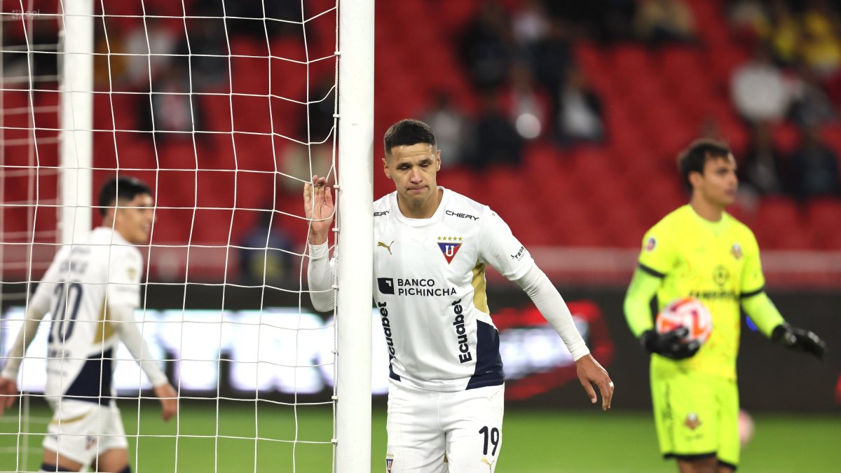 Liga de Quito no pudo pasar del empate con Libertad en el estadio Rodrigo Paz.