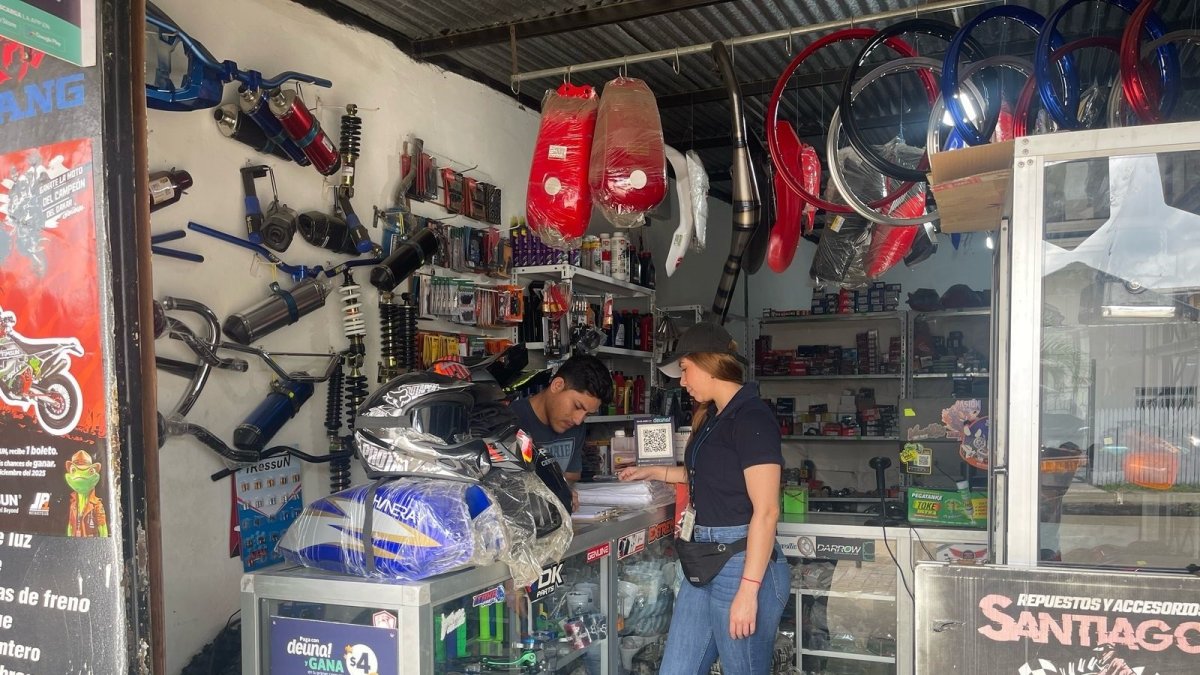 Un local comercial en Guayaquil, donde el aumento de ventas no siempre se traduce en más empleo o mejora económica