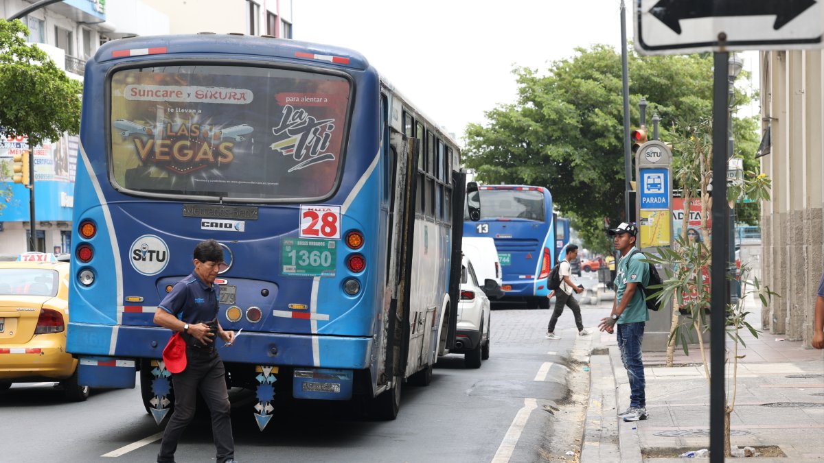Referencial. La ATM dijo que coordinará el desvío temporal de 15 líneas de buses.
