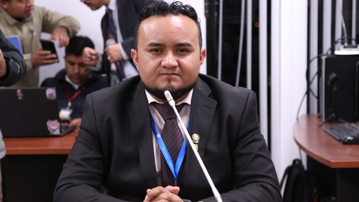 Cristian Benavides ganó su curul, en alianza con Unidad Popular, Partido Socialista y PID.