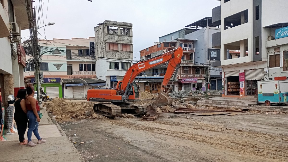 La emblemática vía comenzó a ser intervenida tras más de tres décadas sin atención estructural.