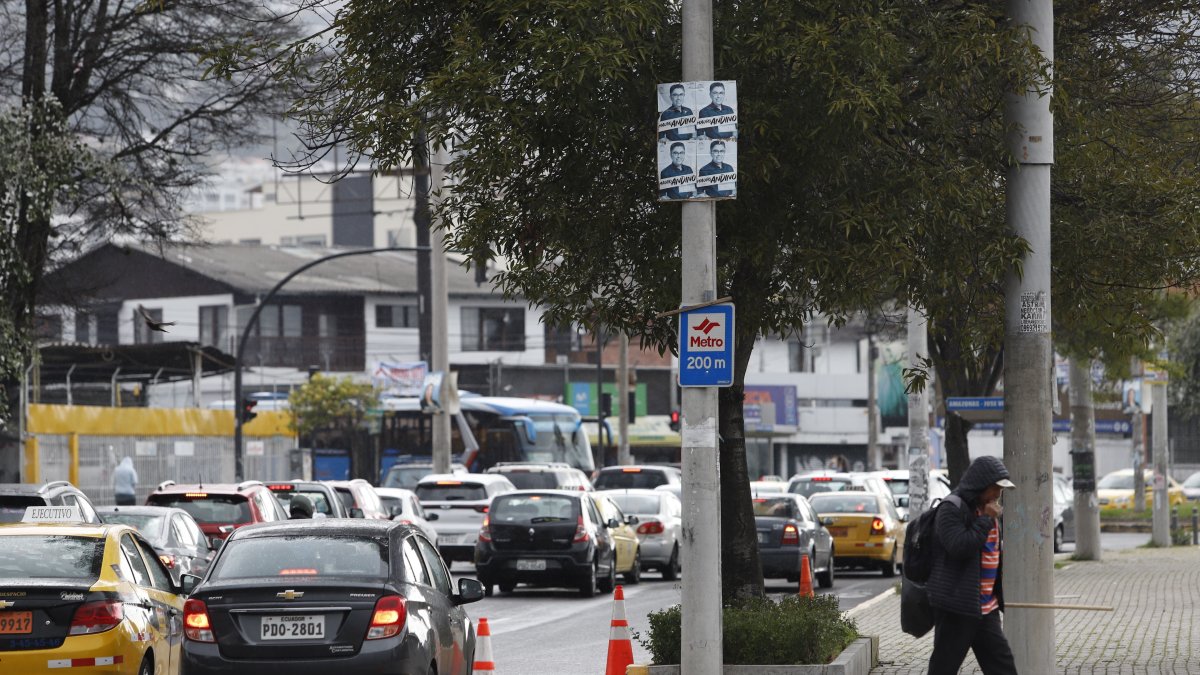 La medida aplica para autos y motos dentro del casco urbano. Hay varias excepciones.