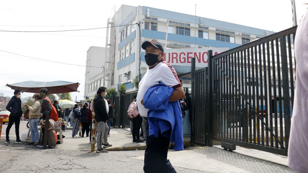 El Hospital Carlos Andrade Marín enfrenta mafias, como varios de los hospitales del Instituto Ecuatoriano de Seguridad Social (IESS).