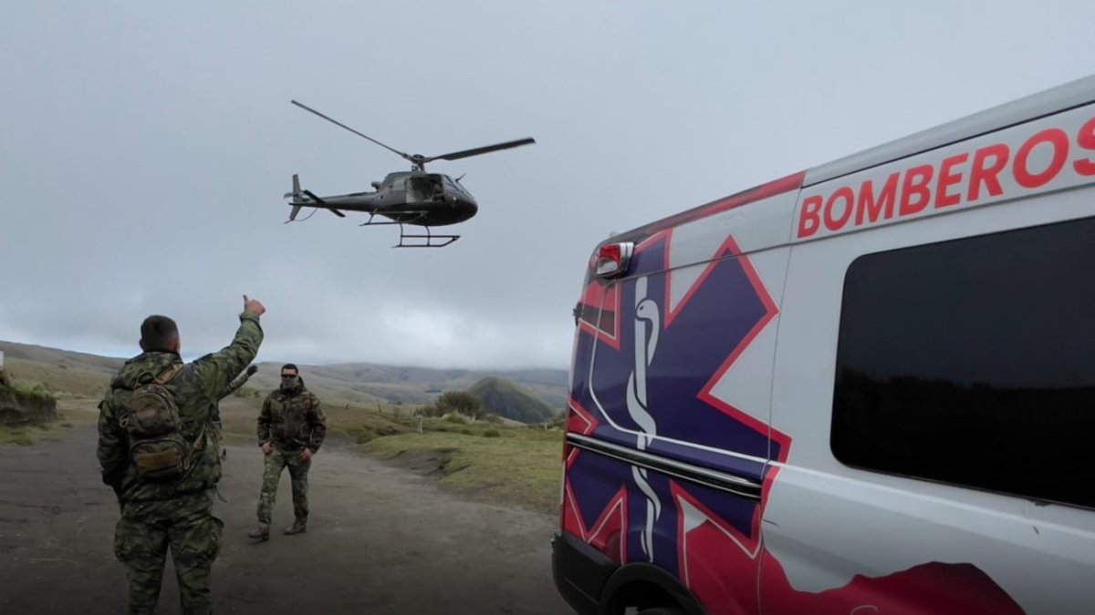 Con ayuda de un helicóptero Fennec, del Ejército Ecuatoriano, se logró culminar el rescate del cuerpo de Patricio Factos este miércoles.