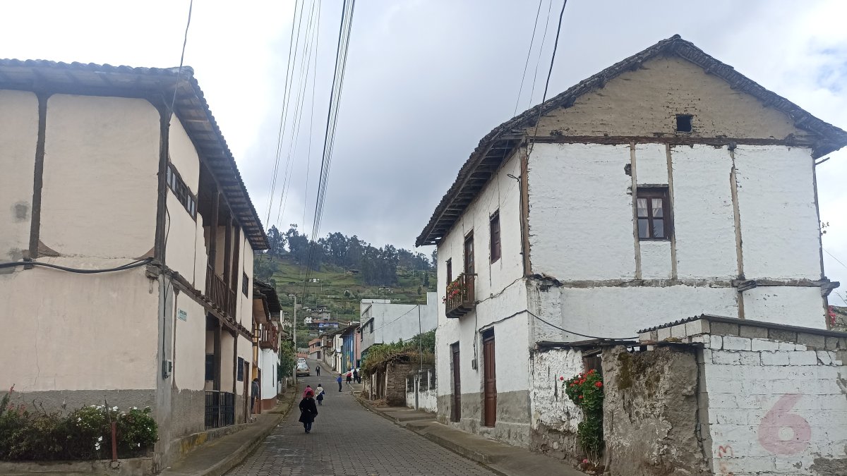 Las casas de San Fernando, en Tungurahua, datan de más de cien años de antiguedad.