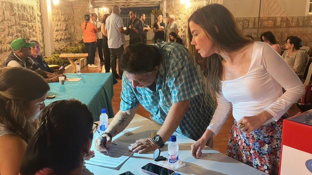 En las elecciones del Comité barrial del Centenario participaron 72 residentes.