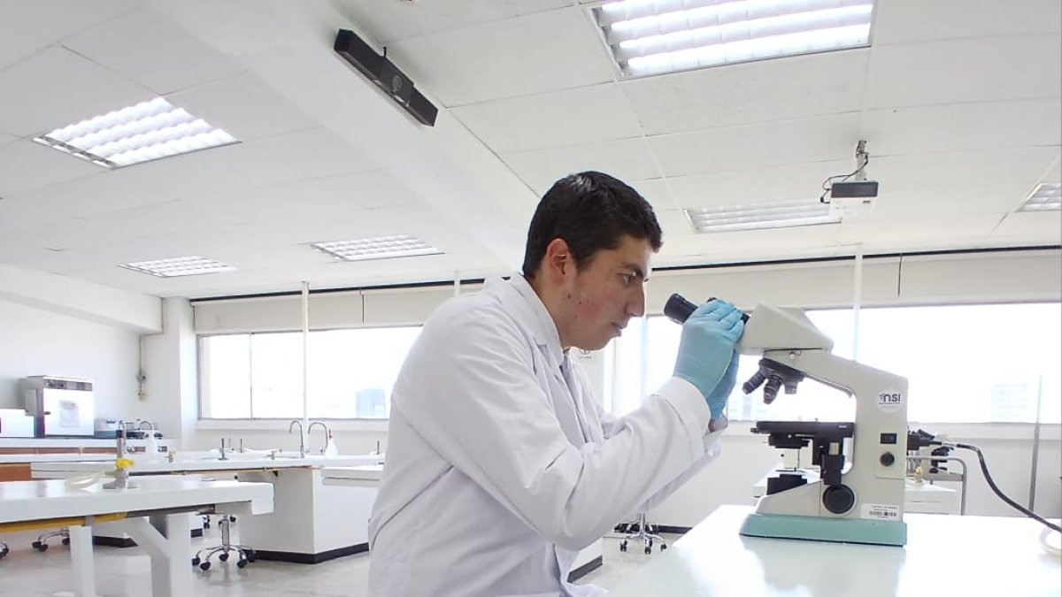 El físico que difunde ciencia en los rincones rurales del país.