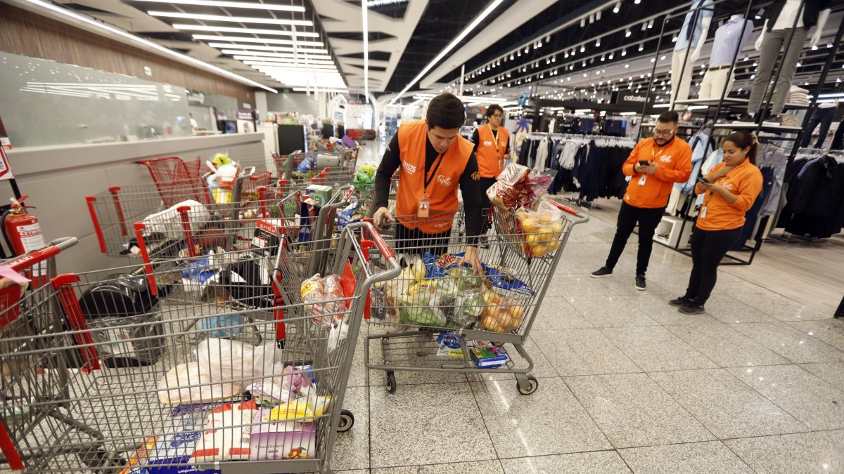 Servicio. Los shoppers de Tipti tienen un promedio de selección de dos productos por minuto.