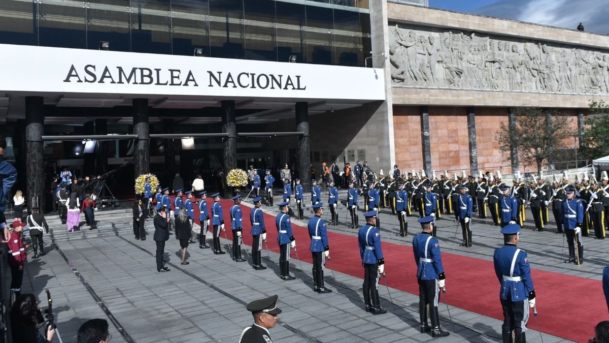 En la Asamblea Nacional se ultiman detalles para el inicio de la posesión presidencial.