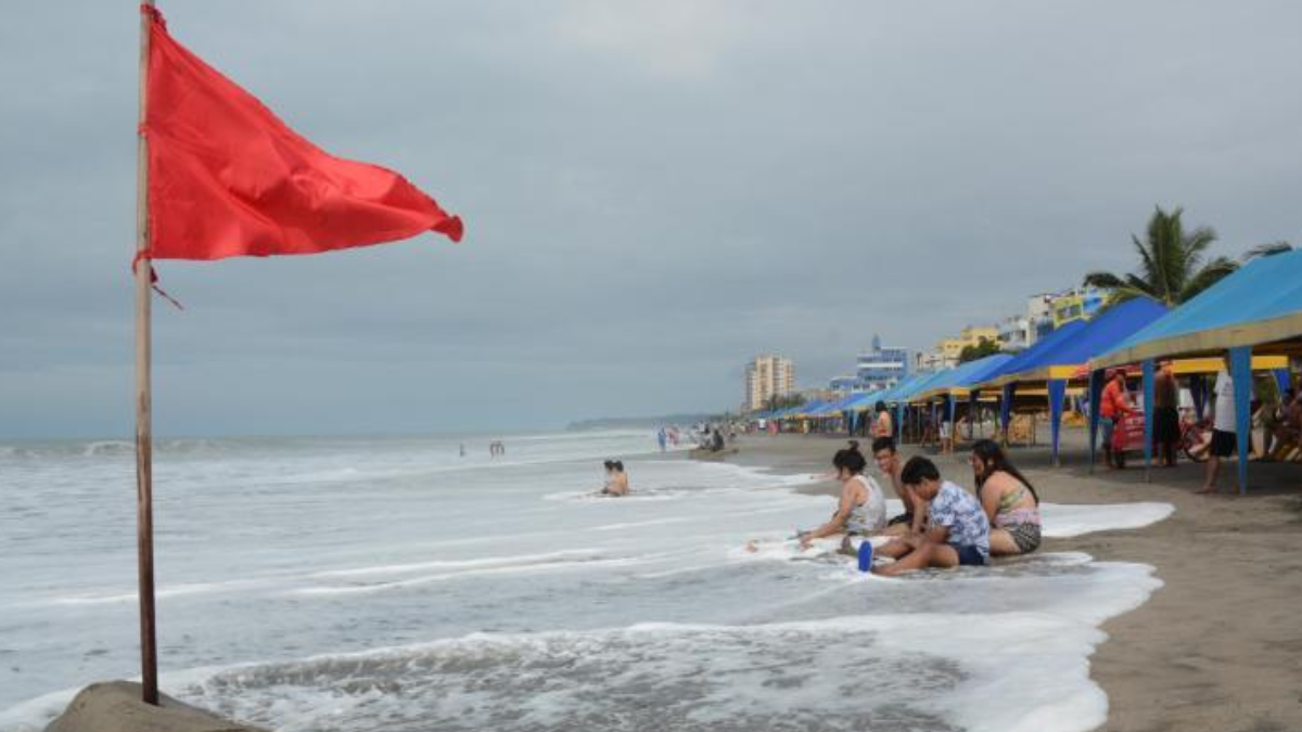 El Inocar a anunciado olas de gran altura durante los próximos días