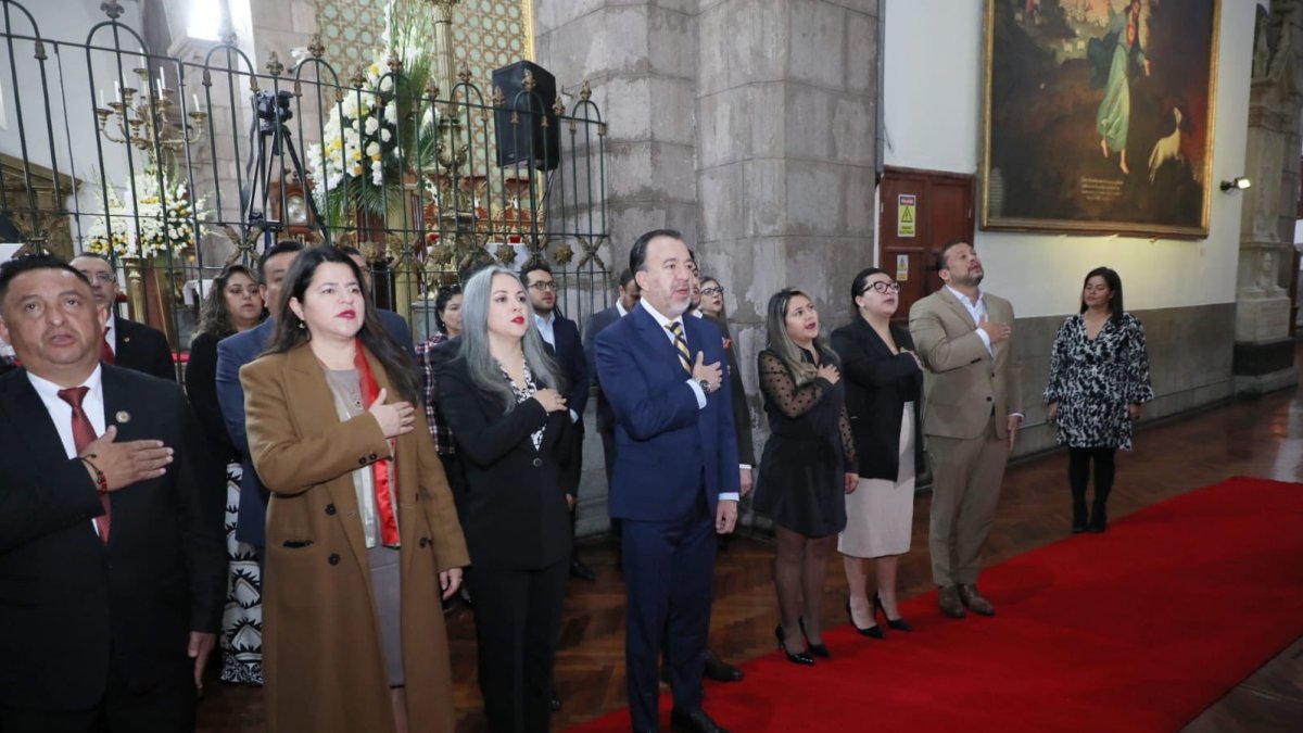 Alcaldía de Quito rindió homenaje al Mariscal Sucre y a los héroes de la Batalla de Pichincha