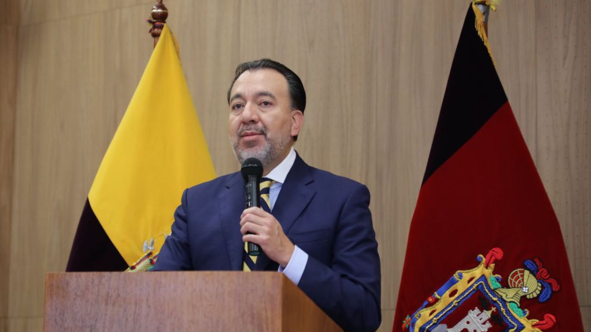 Pabel Muñoz y los alcaldes de Guayaquil y Cuenca tmbién fueron invitados.