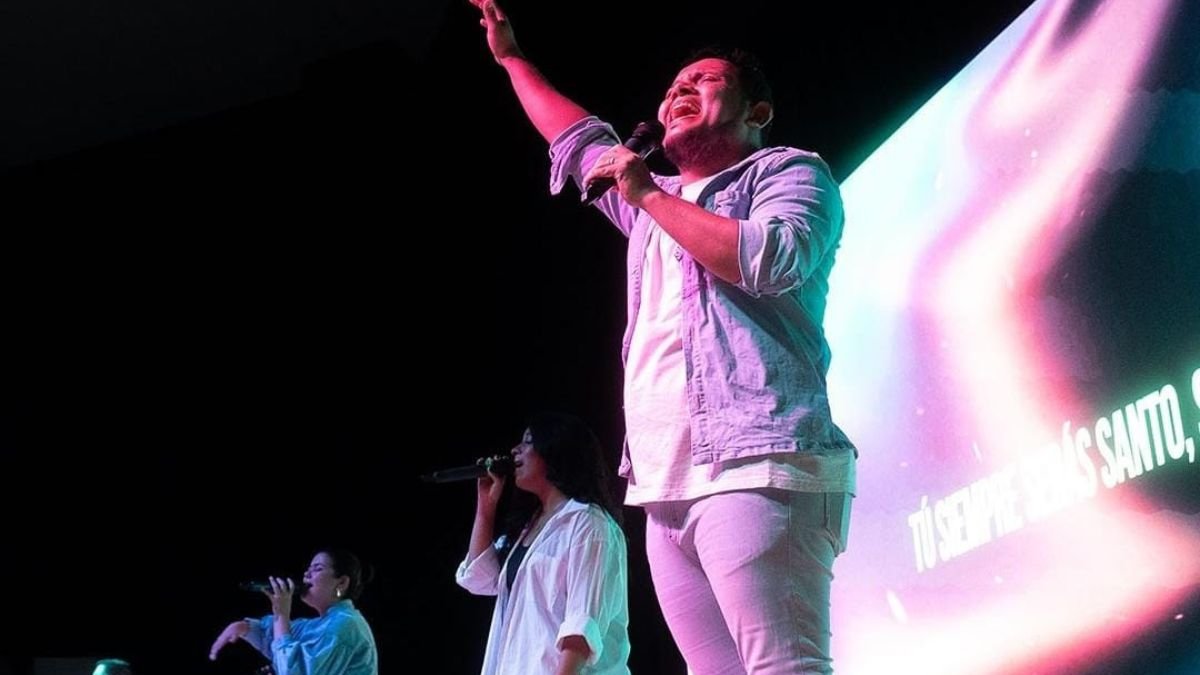 Música. La Banda del Hijo de la Iglesia Familia de Dios reúne a artistas de la escena musical guayaquileña.