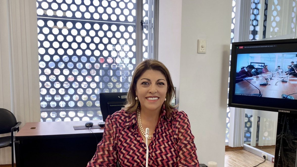 Wilma Andrade fue distinguida con la Gran Cruz por su destacada trayectoria política y servicio a la ciudadanía