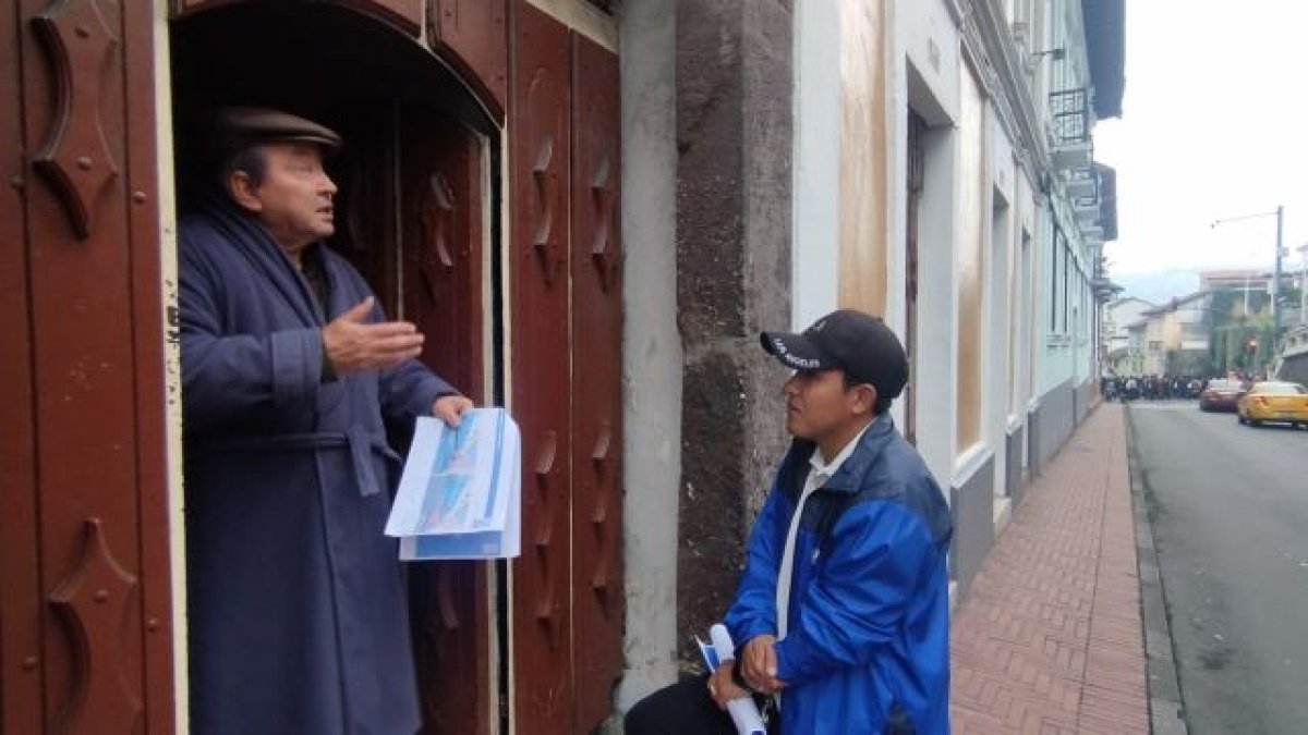 Vecinos de los barrios La Loma Grande, San Roque y La Victoria conocieron sobre el plan.