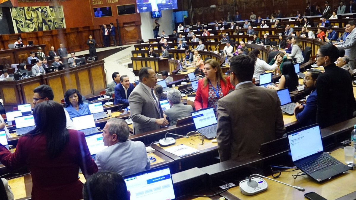 El Pleno de la nueva Asamblea decidirá las autoridades de dos comisiones.