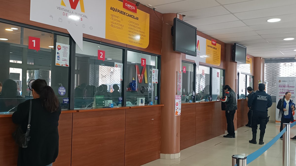 El impuesto predial urbano y rural se debe cancelar una vez al año.