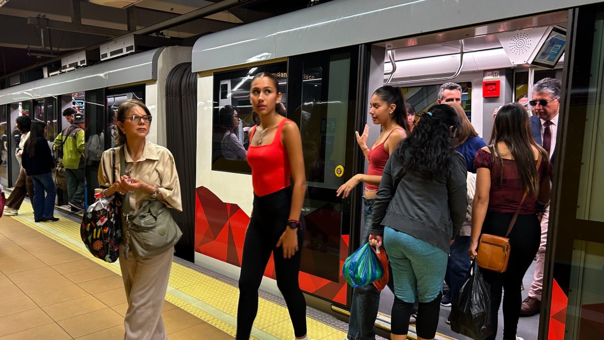 Los trenes han registrado cuatro fallas en el sistema de puertas en solo una semana.