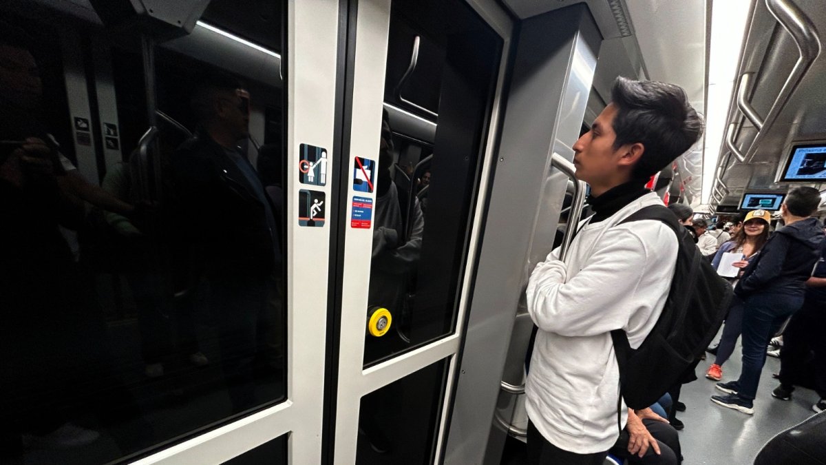 En horas pico la apertura de las puertas seguirá de forma automática.