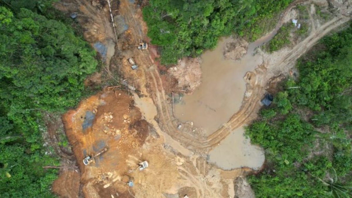 Las concesiones suspendidas son Talag, Confluencia, Anzu Norte y El Icho, que integran el proyecto minero Tena.