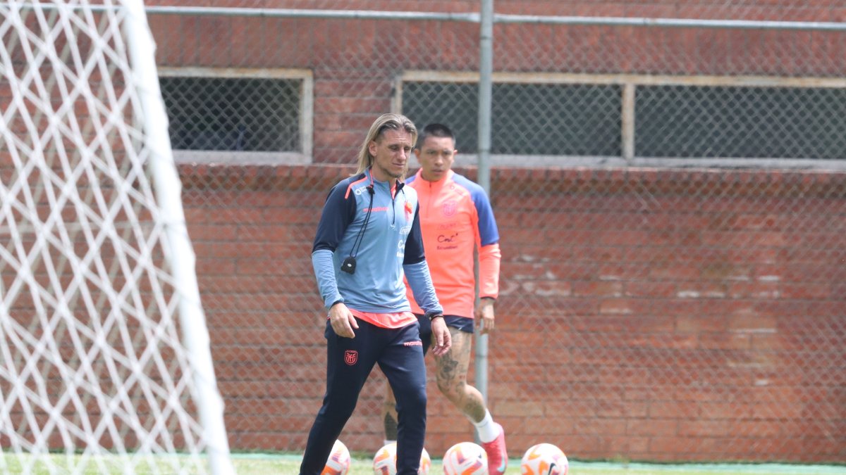 Sebastián Beccacece ya prepara los partidos de Ecuador ante Brasil y Perú.