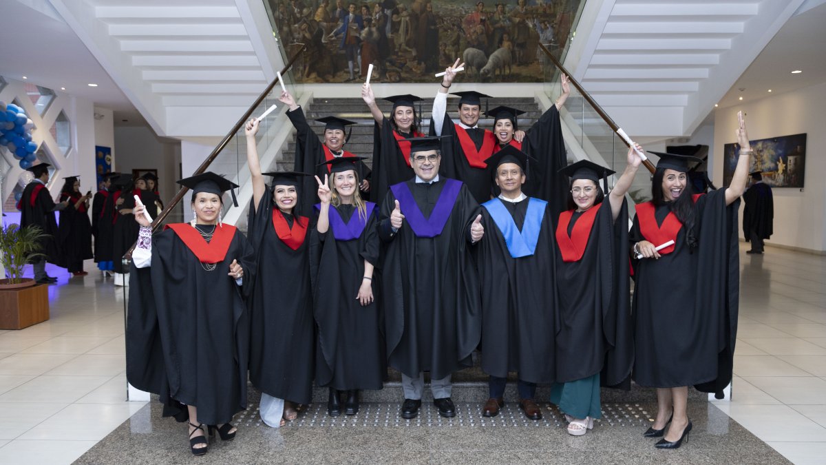 Representantes de la Universidad Andina fortalecen su formación con estancias académicas en España y Brasil.