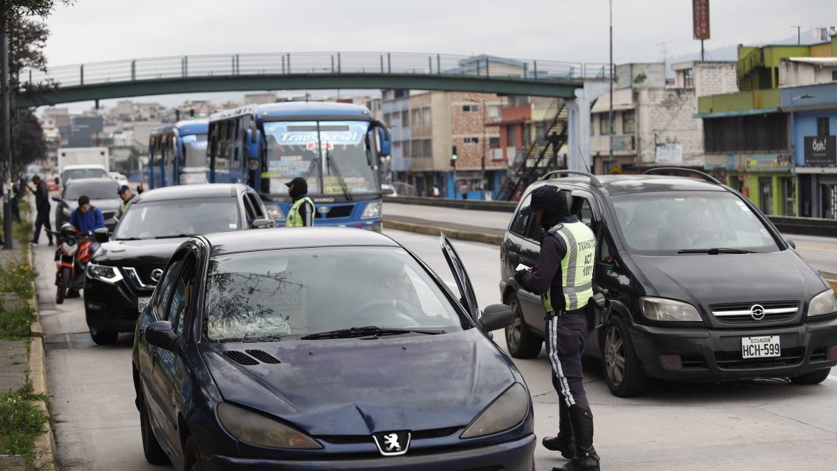 La medida vial tiene como objetivo reducir el tráfico hasta en 20% al interior del casco urbano.