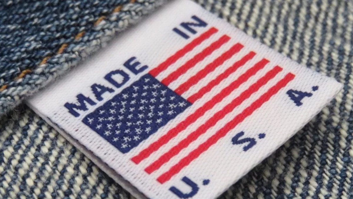 Una etiqueta que indica que la prenda fue elaborada en Estados Unidos.