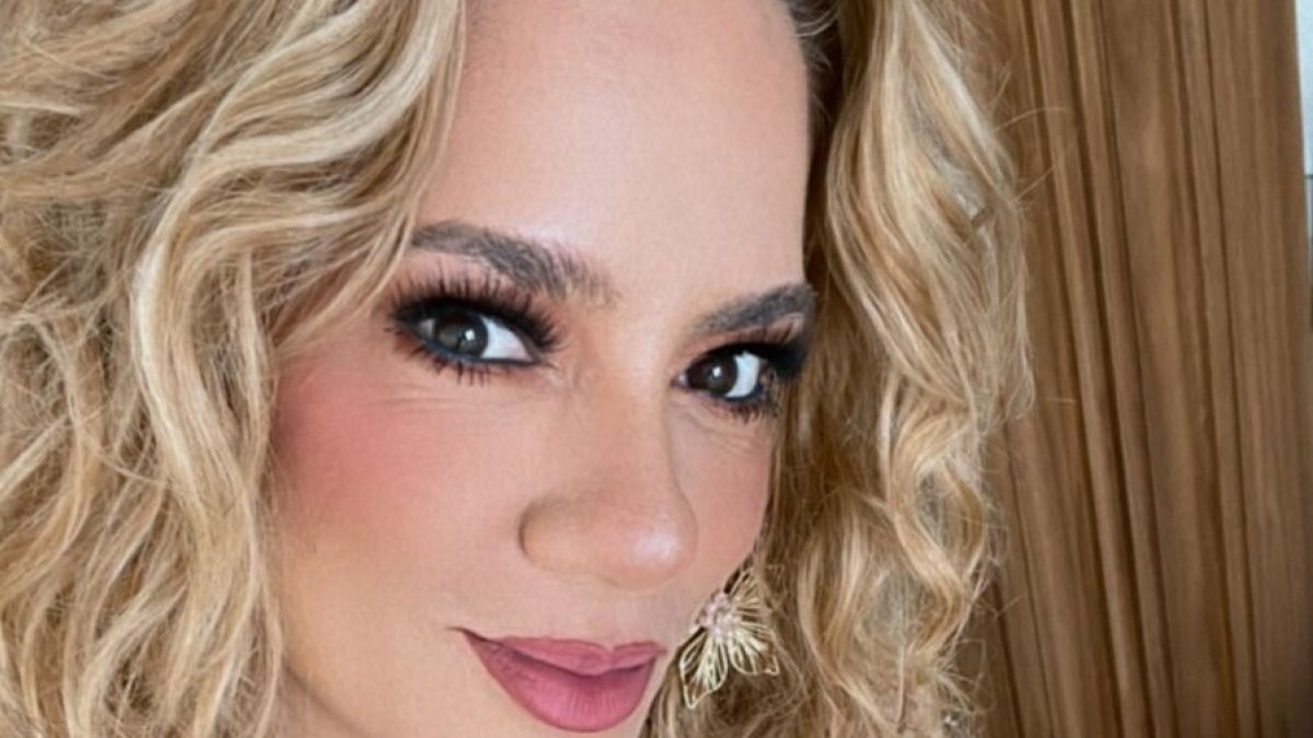 Gabriela Pazmiño luce un nuevo look.