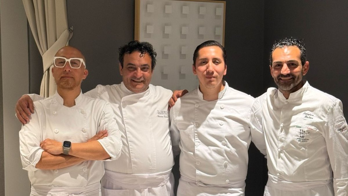 Vincenzo y Salvatore Butticè junto a los ecuatorianos Carlos y Juan Sebastián Gallardo