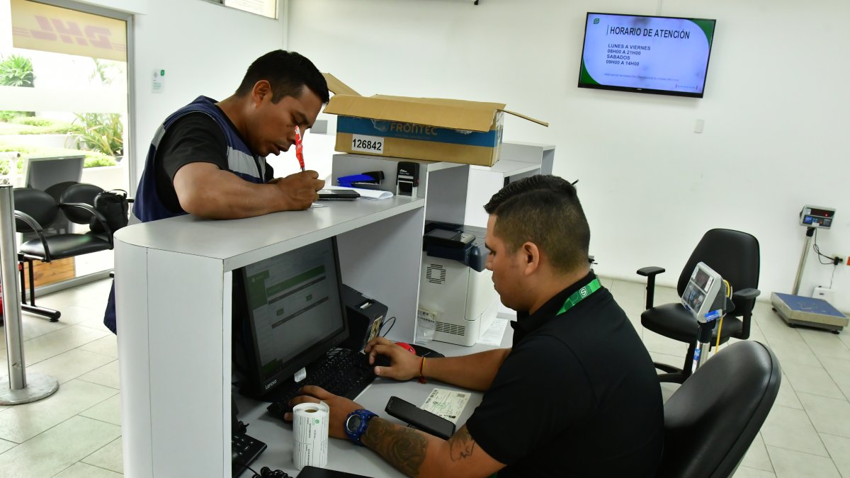 Negocio. Una de las empresas que en Ecuador ofrecen servicio de courier, la entrega en el domicilio.