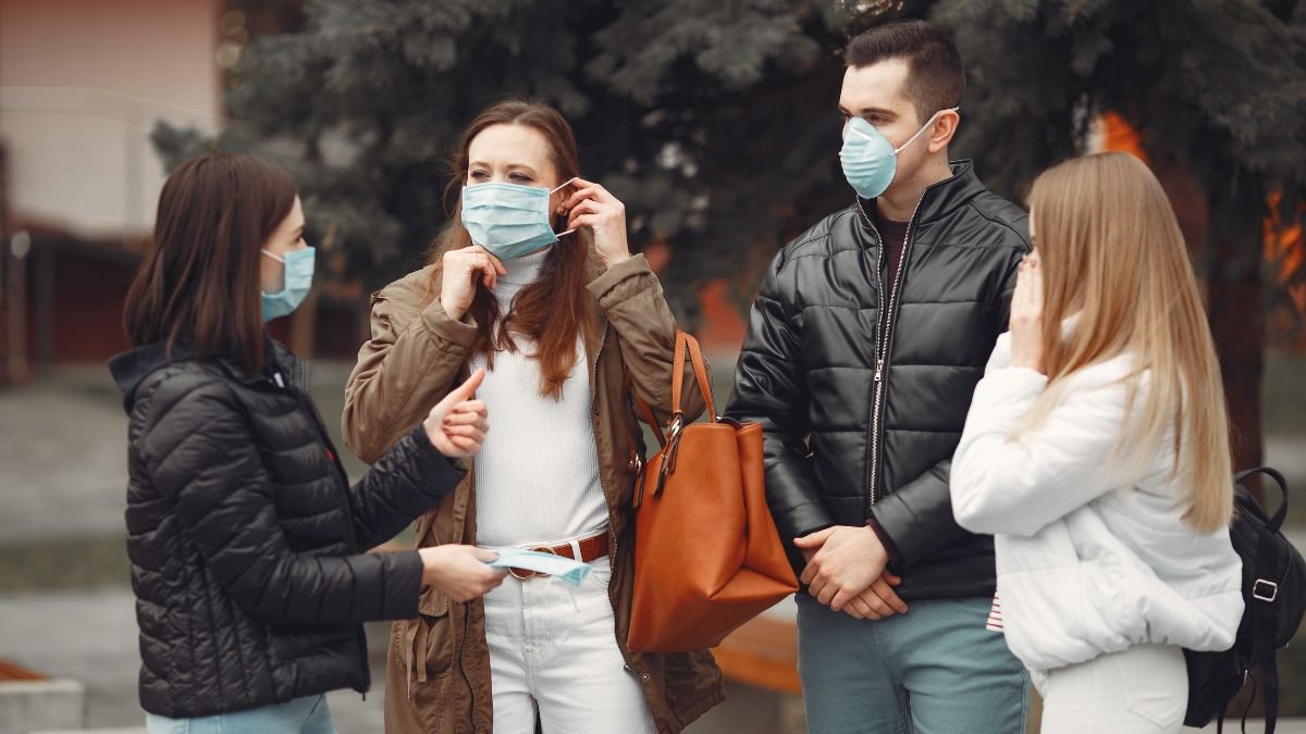 Referencial. Una nueva variante del covid-19, que causó una pandemia en 2020, preocupa a la OMS.