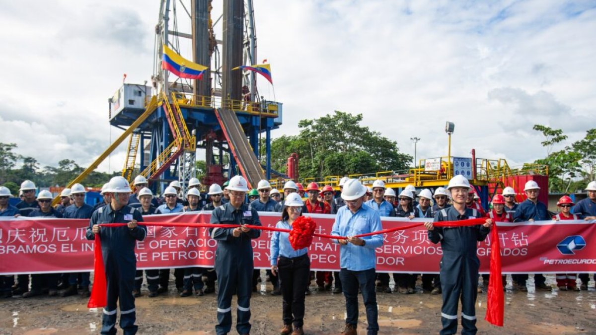 La empresa china Sinopec está ejecutando las actividades de perforación.