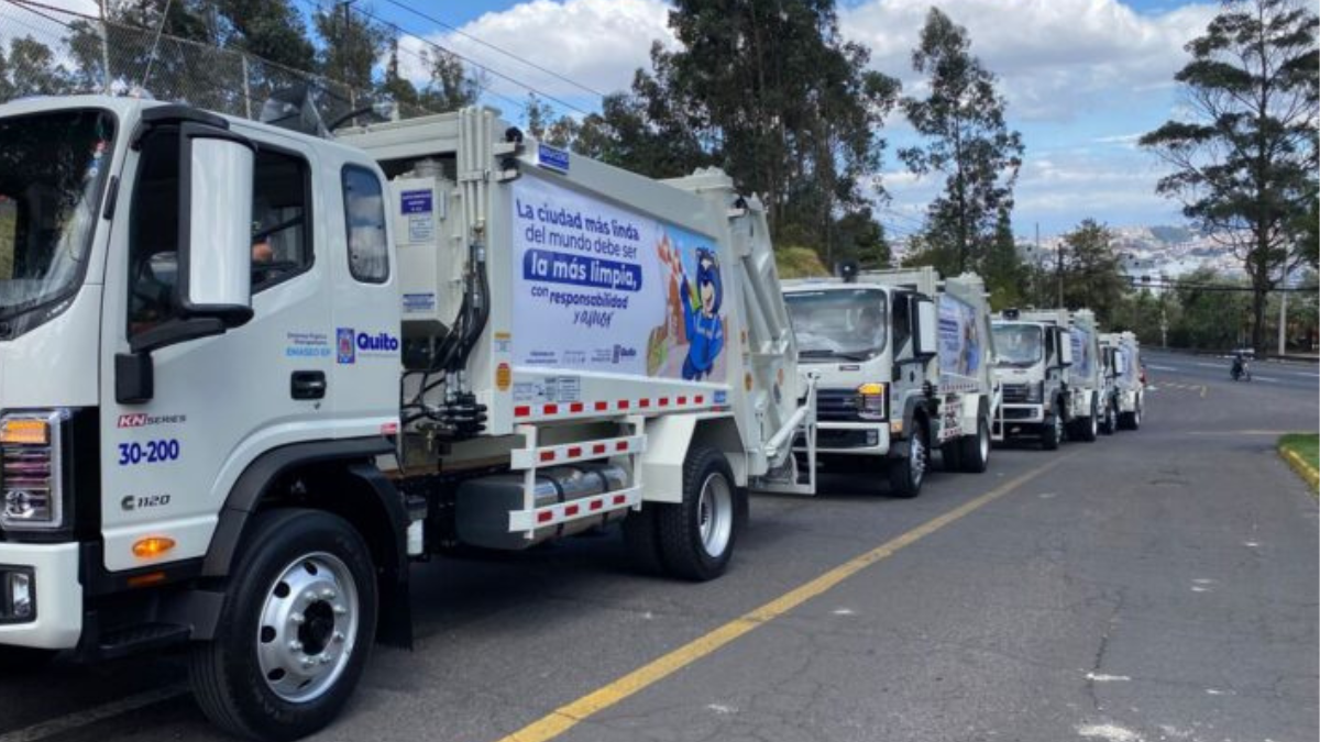 En diciembre del 2024, EMASEO anunció que cuenta con seis camiones recolectores de carga posterior nuevos.