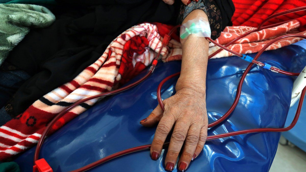 Cerca de 20.000 pacientes con insuficiencia renal crónica dependen de sesiones de diálisis para sobrevivir en Ecuador.