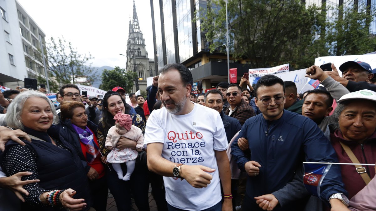 El alcalde Pabel Muñoz celebró sus dos años de administración en La Mariscal.