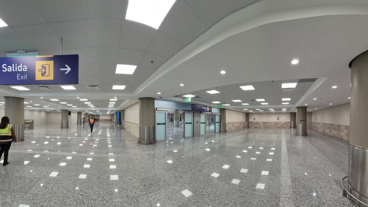 Aeropuerto Mariscal Sucre de Quito estrena zona de arribos con mayor capacidad y tecnología.