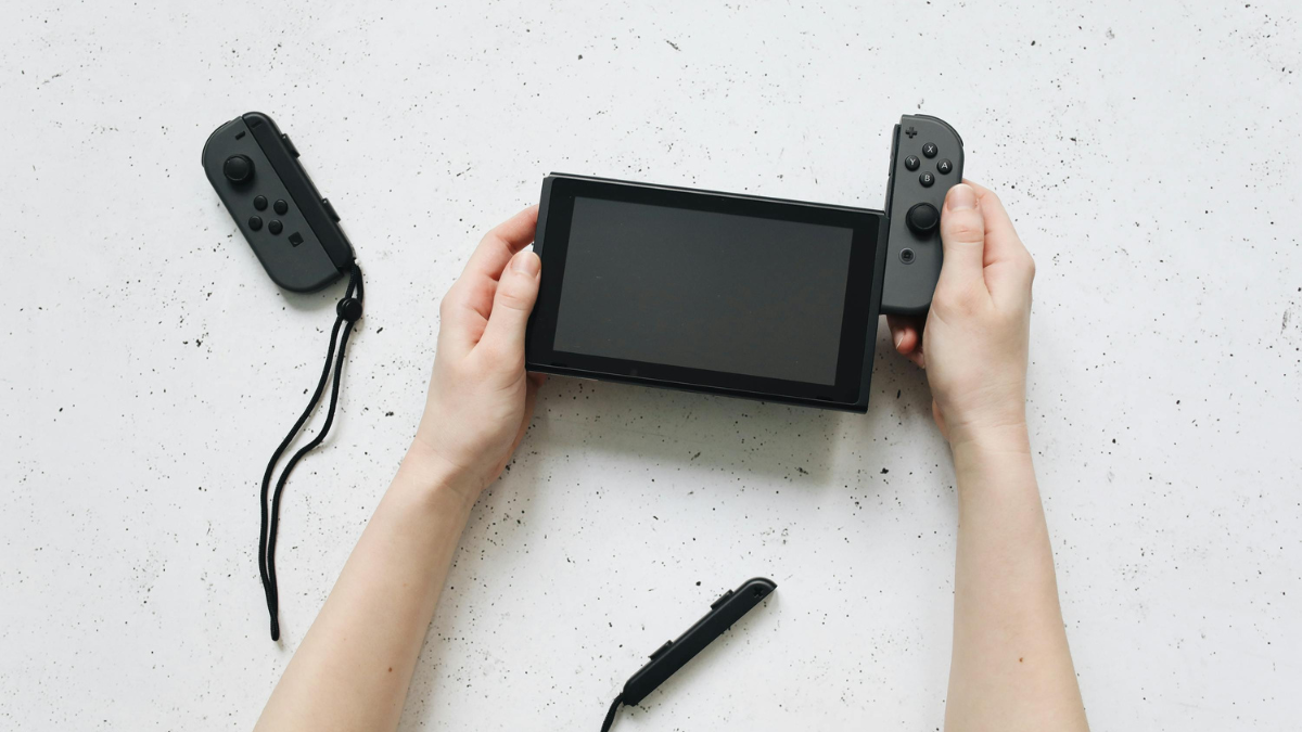 La Nintendo Switch 2 combina diseño renovado y potencia mejorada, marcando el inicio de una nueva era en el gaming híbrido.