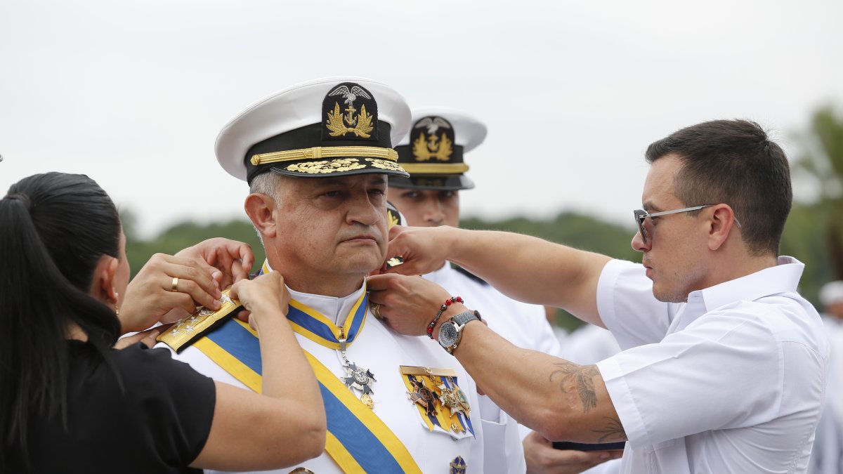 Daniel Noboa participó en la ceremonia de ascenso honorífico y la imposición de mando del Almirante Pablo Caicedo Salvador.