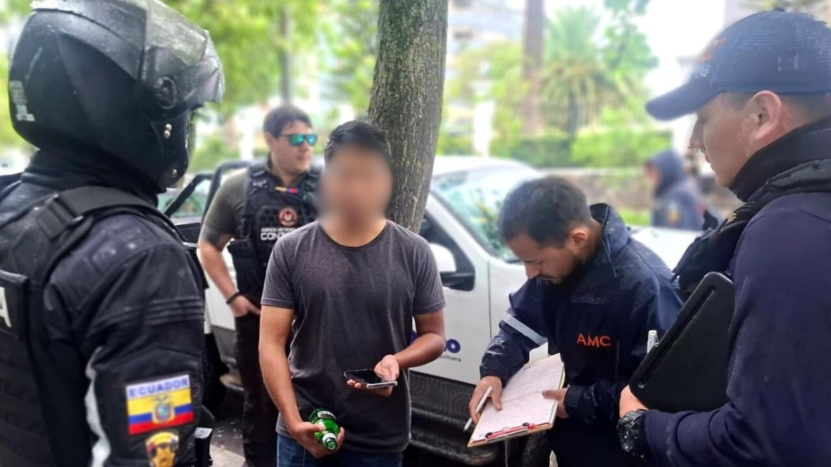 Alcohol en espacios públicos: 870 sanciones en La Mariscal solo en lo que va de 2025