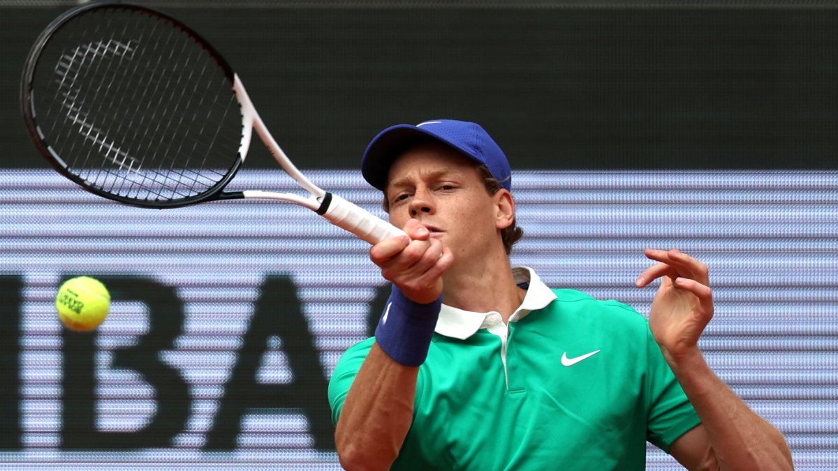 Jannik Sinner, actual #1 del mundo, busca su primer título tras una sanción de 6 meses por 