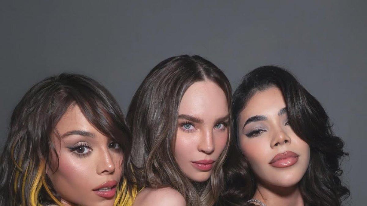 Belinda junto a Danna y Kenia OS